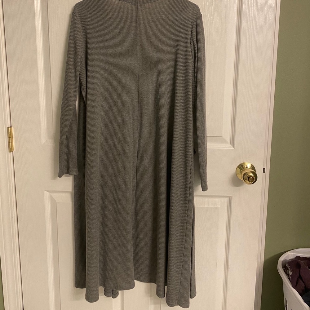 Lularoe Sarah - Picture 4 of 5